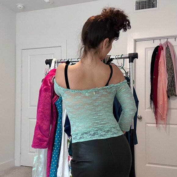 Wheels and Dollbaby Jewel bardot Top- Size Small - Picture 5 of 5